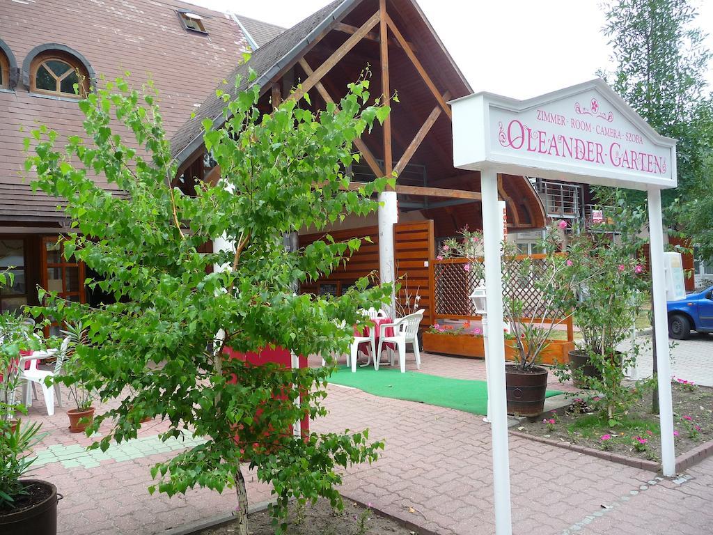 Oleander B&B Шиофок Экстерьер фото